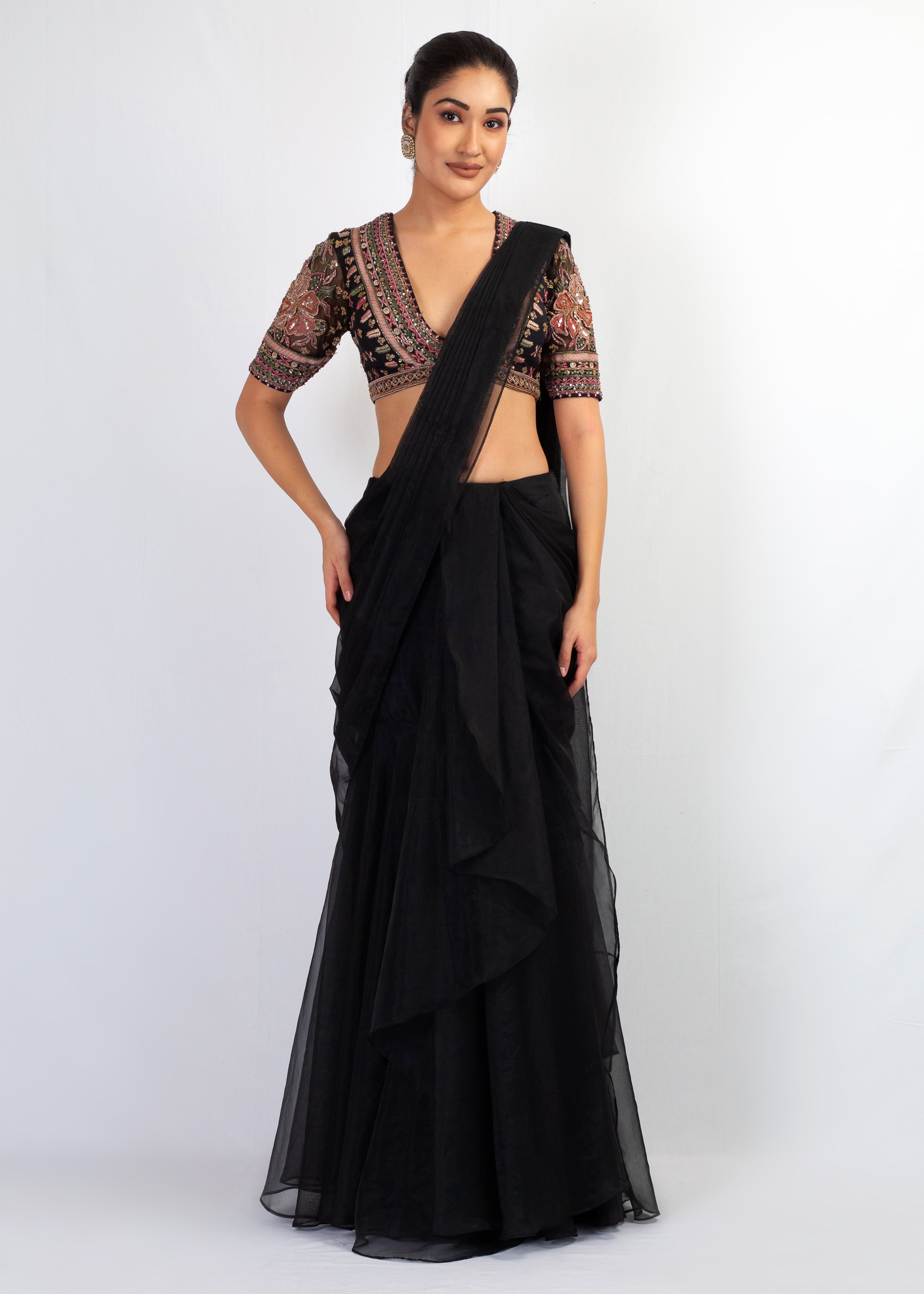 STYLISH BLACK PLAIN STIRCHED SAREE WITH EMBROIDERY TOP