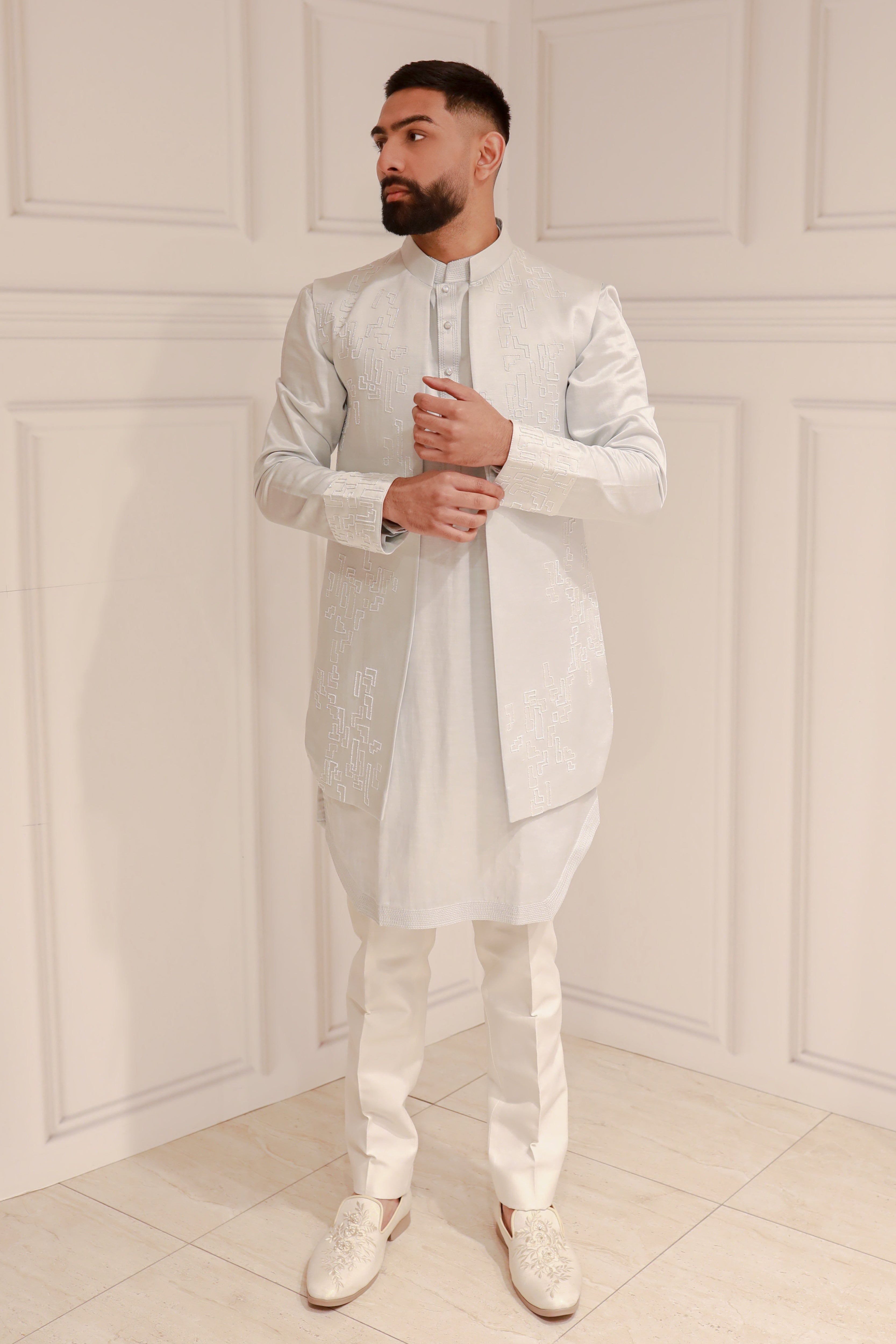 WHITE ELEGANT KURTA AND TROUSER WITH JACKET