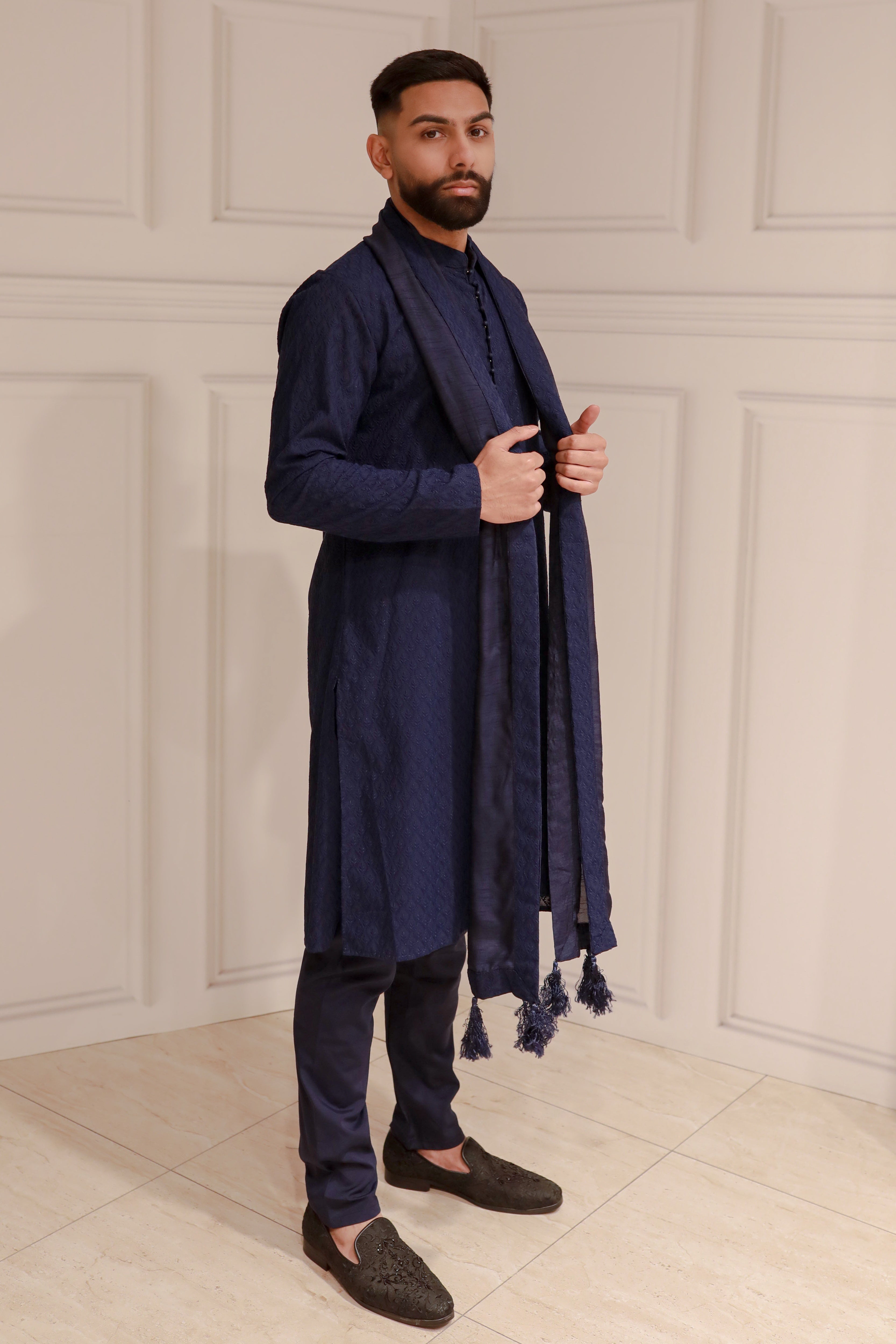ELEGANT BLUE KURTA WITH CHIKAN WORK AND TROUSER