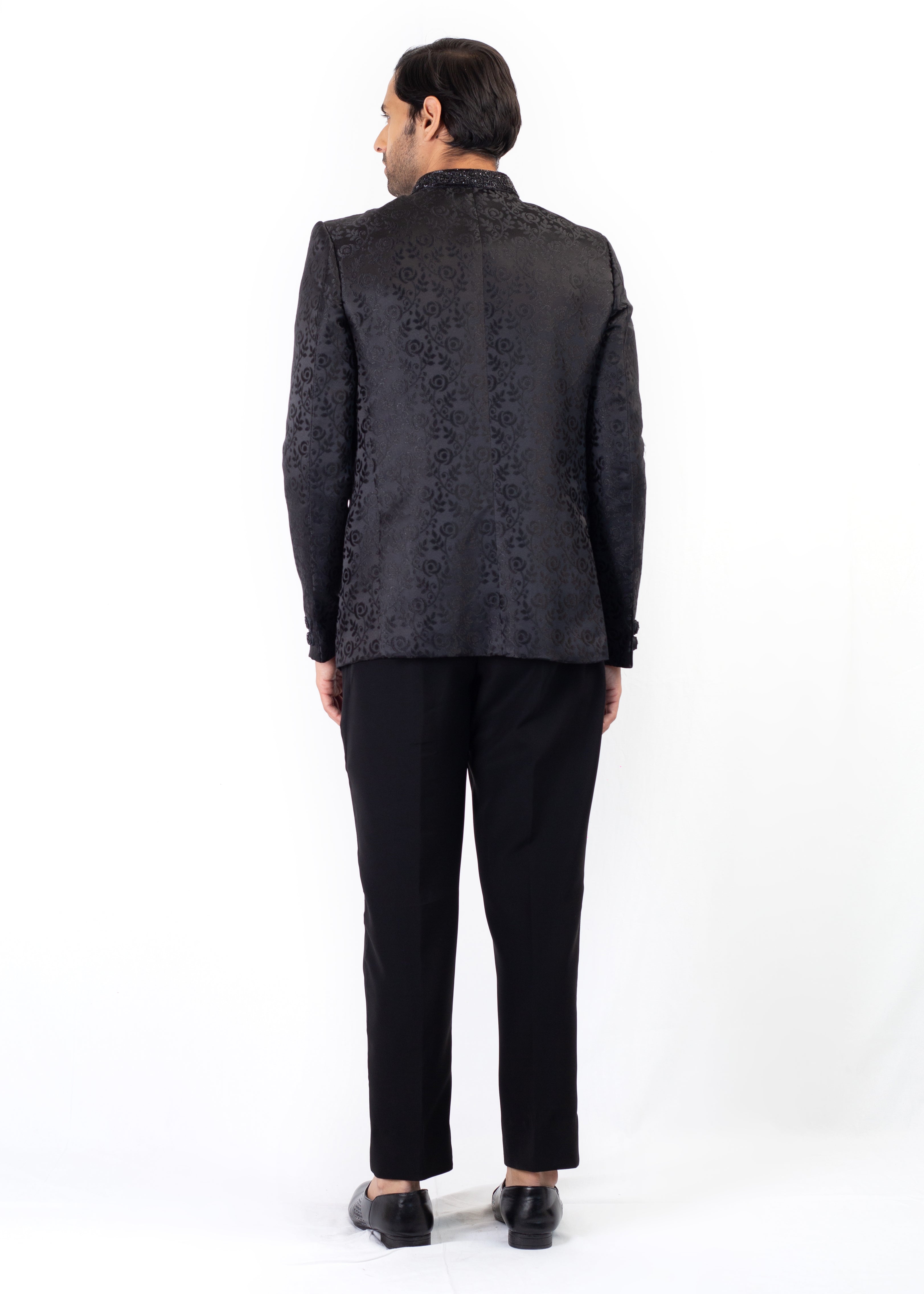 BLACK ELEGANT EMBROIDERY BLAZER ONLY