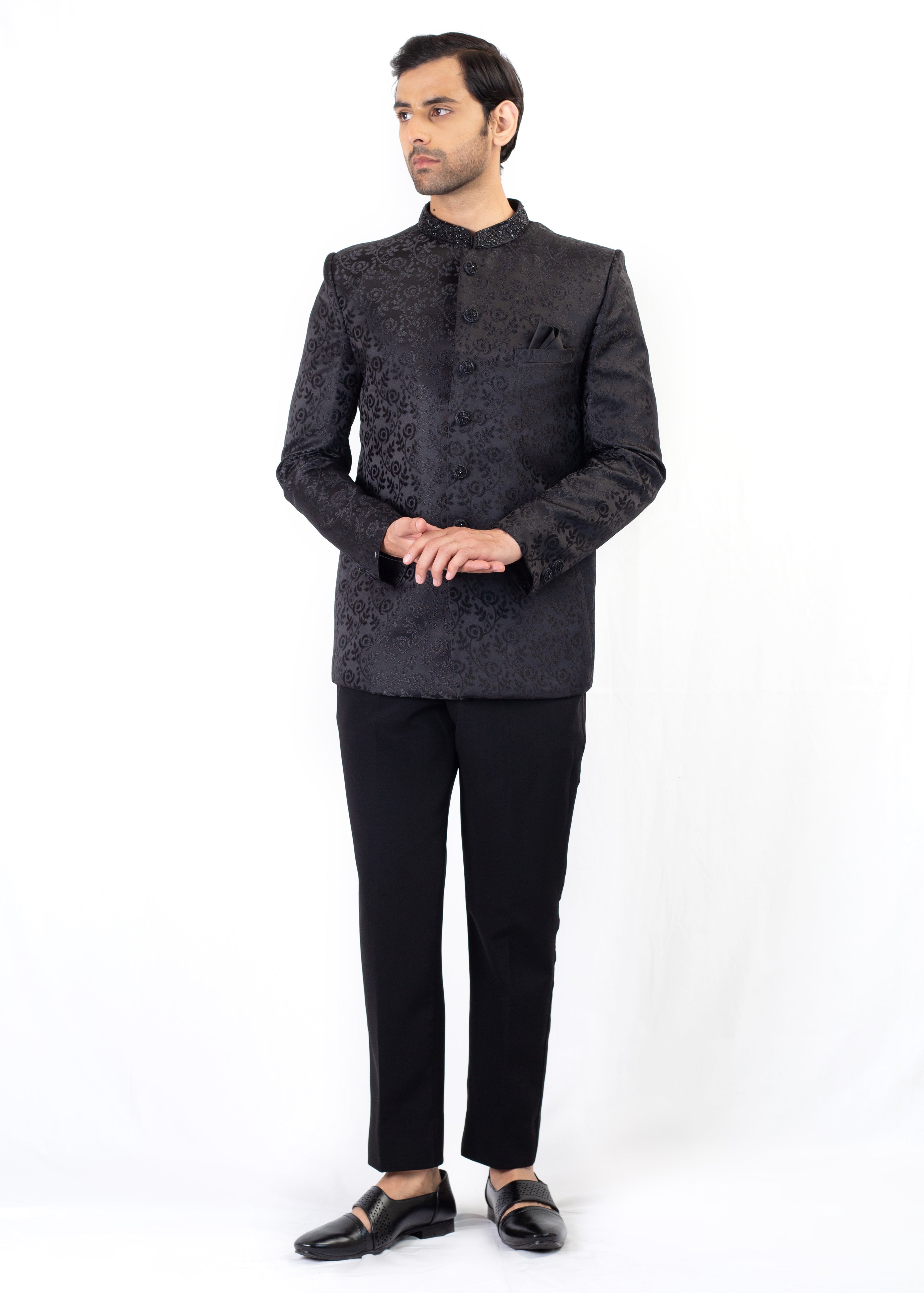 BLACK ELEGANT EMBROIDERY BLAZER ONLY