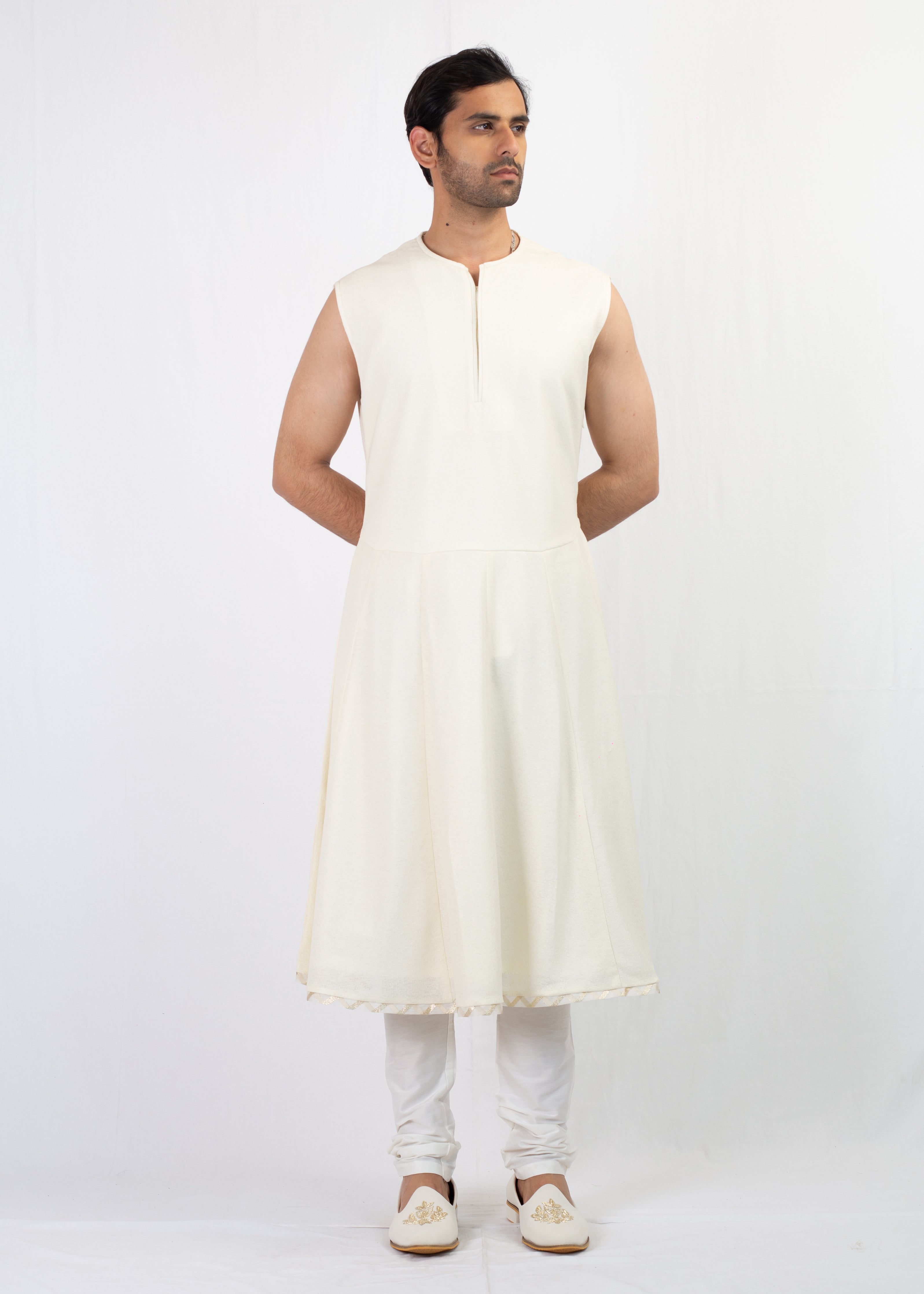 IVORY BRIDAL EMBROIDERY SHERWANI BALA TROUSER WITH STOLE TURBAN & MALA