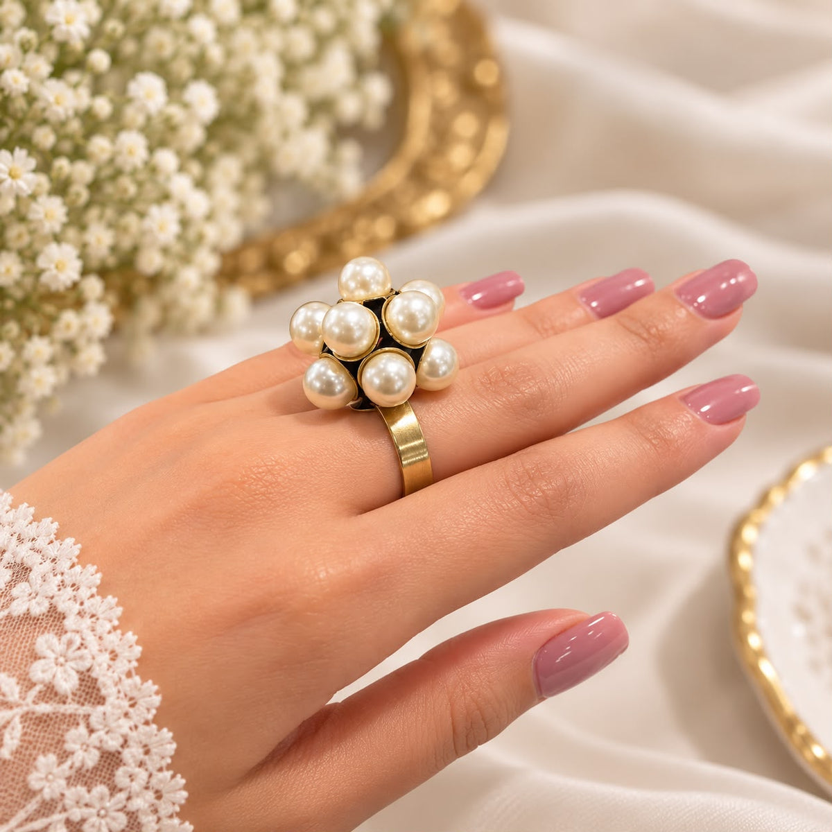 Pearl Fleur Ring