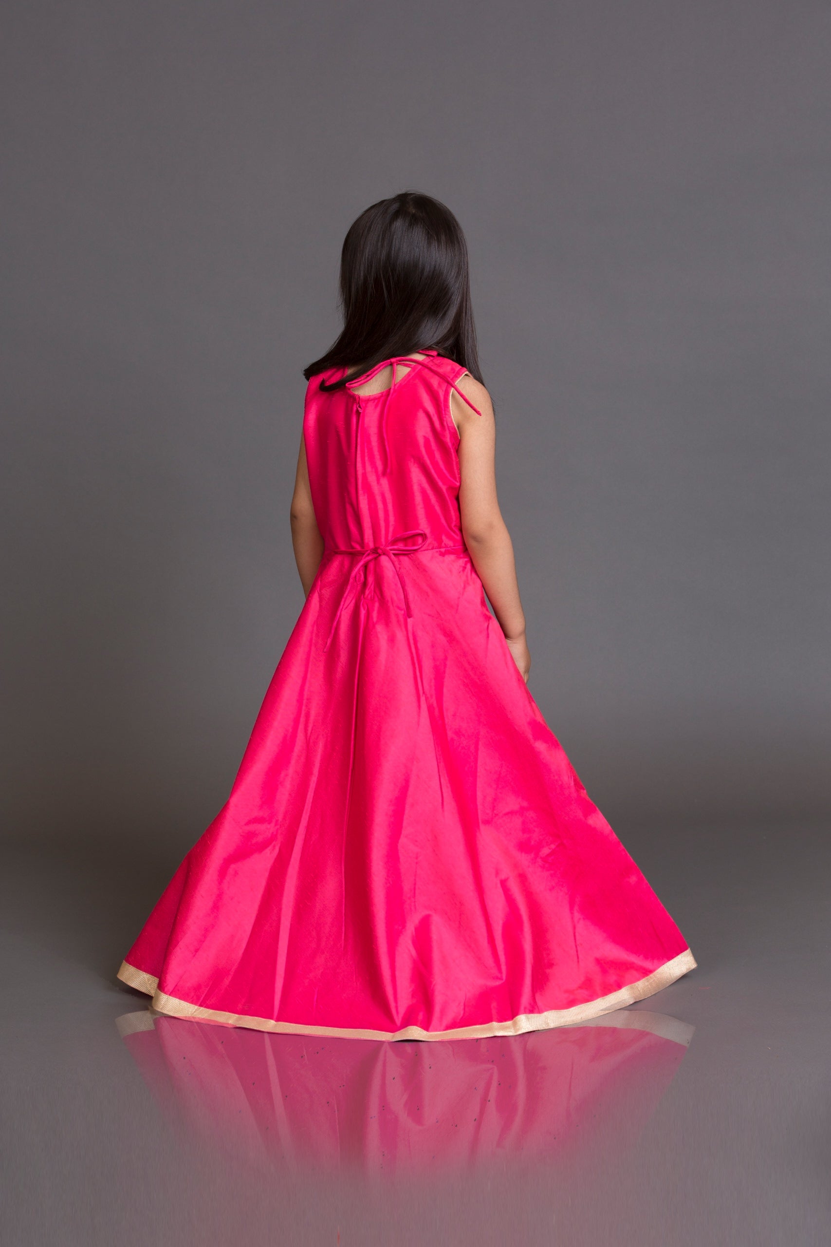 Kidswear fusia pink anarkali with netfusia dupatta