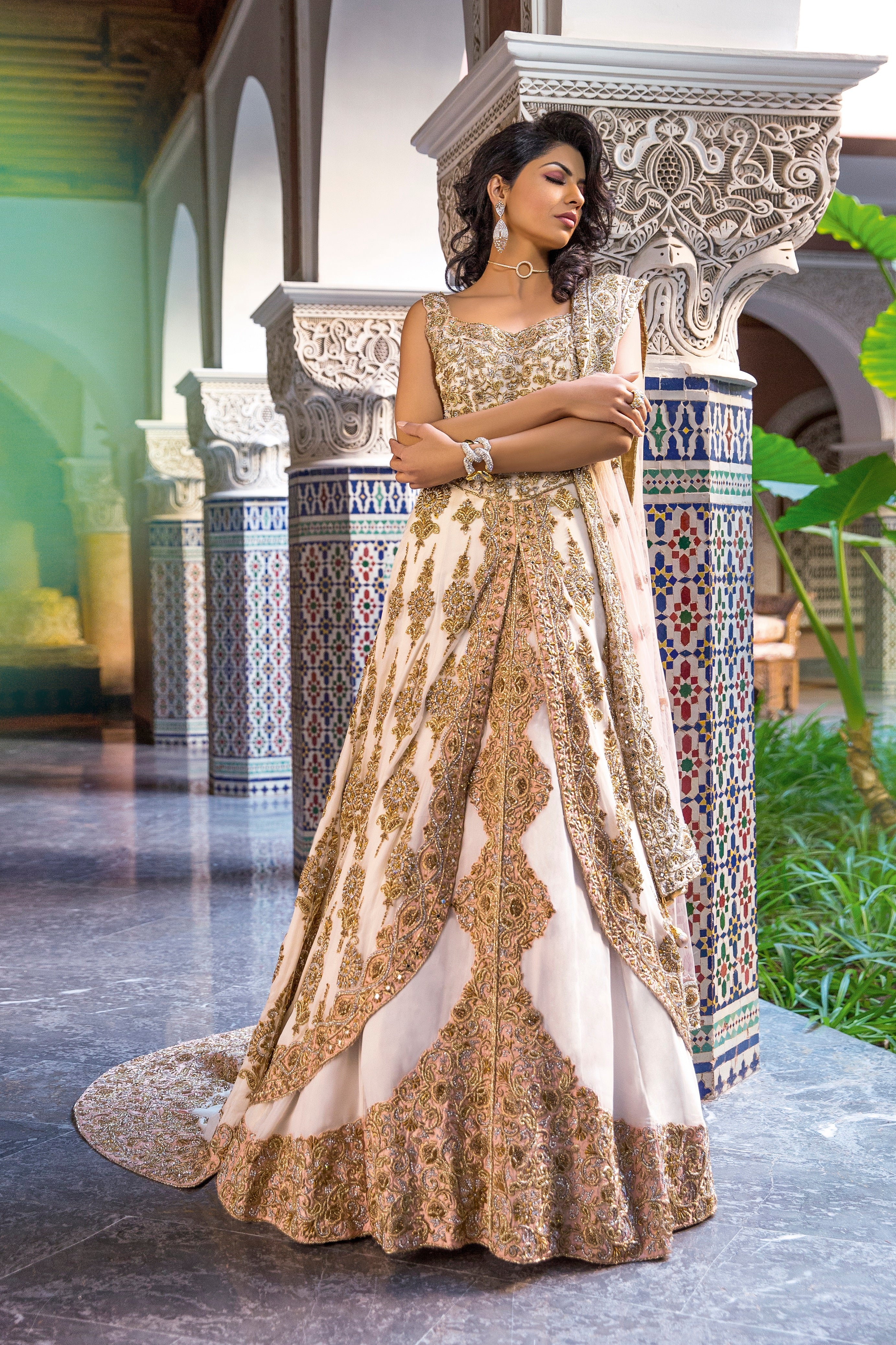 Traditional Ivory Gown with trail