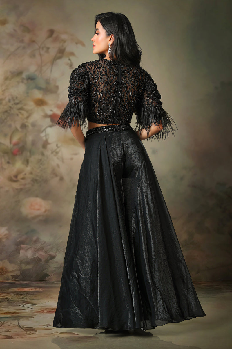 BLACK TOP FEATHER ON SLEEVE WITH FANDY SHARARA