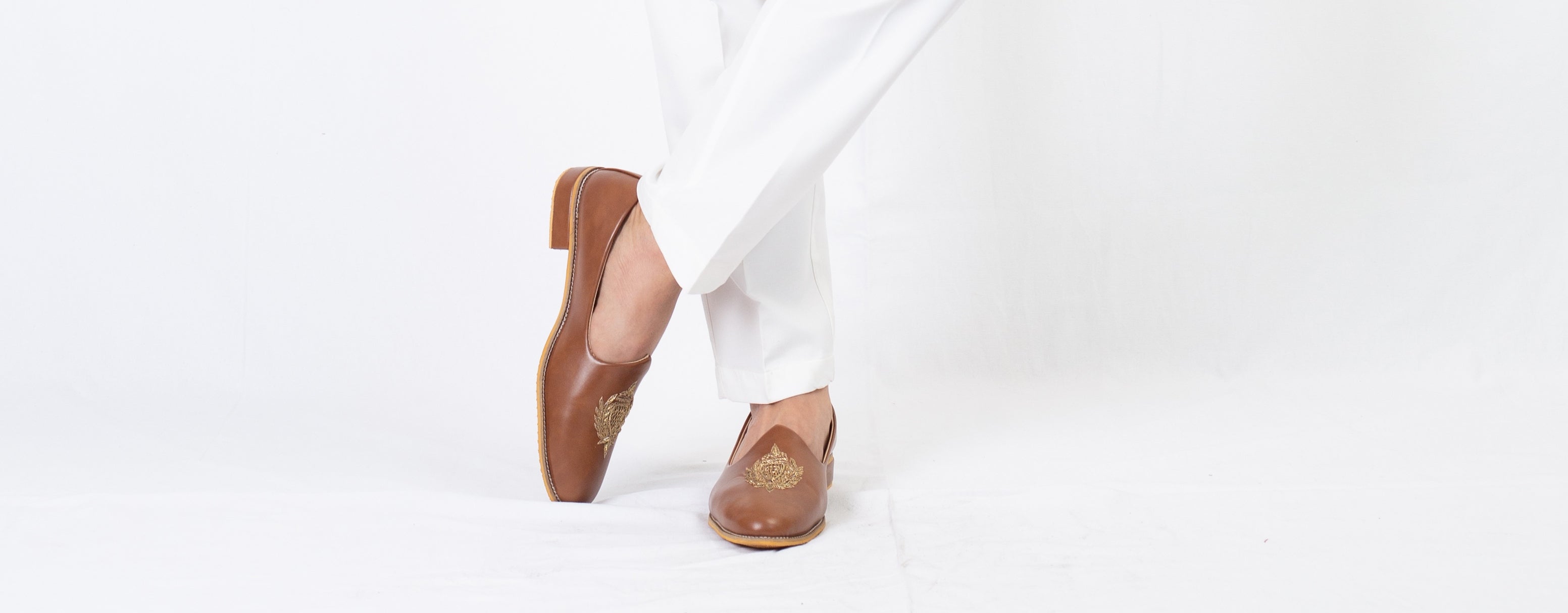 MINT GREEN EMBROIDERY BLAZER AND KURTA WITH TROUSER