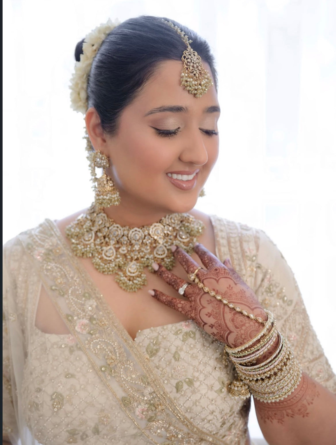 Shivani Singh Narendradasan in Ivory Gold Lehenga