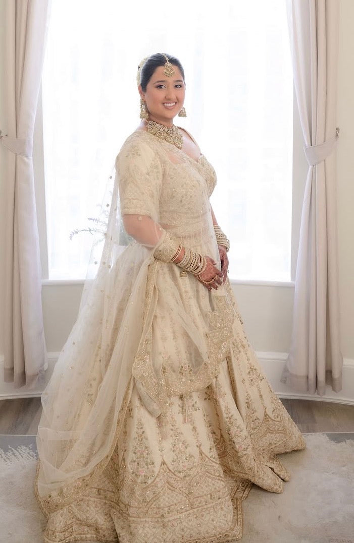 Shivani Singh Narendradasan in Ivory Gold Lehenga