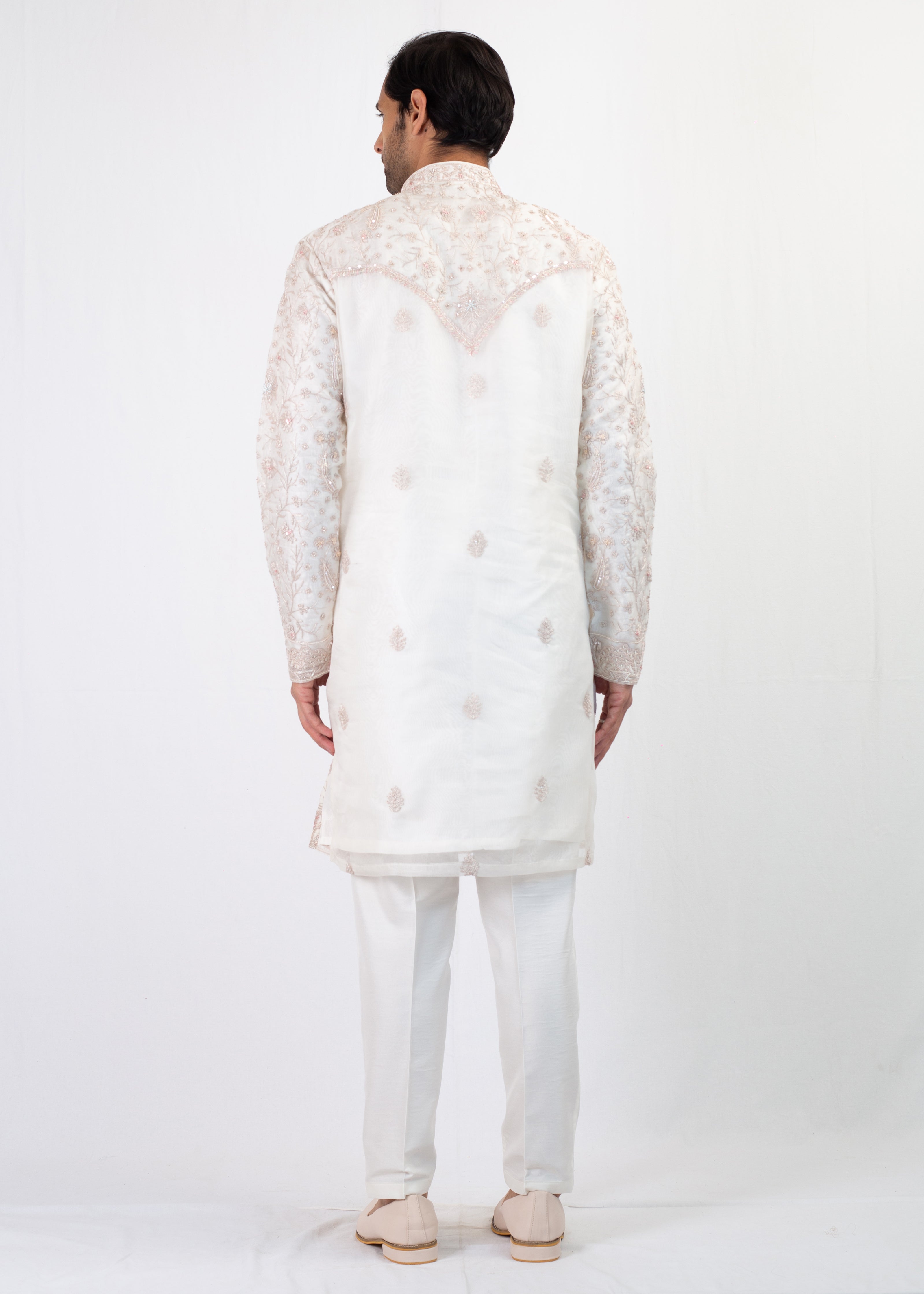 IVORY EMBROIDERY MEN'S KURTA AND TROUSER
