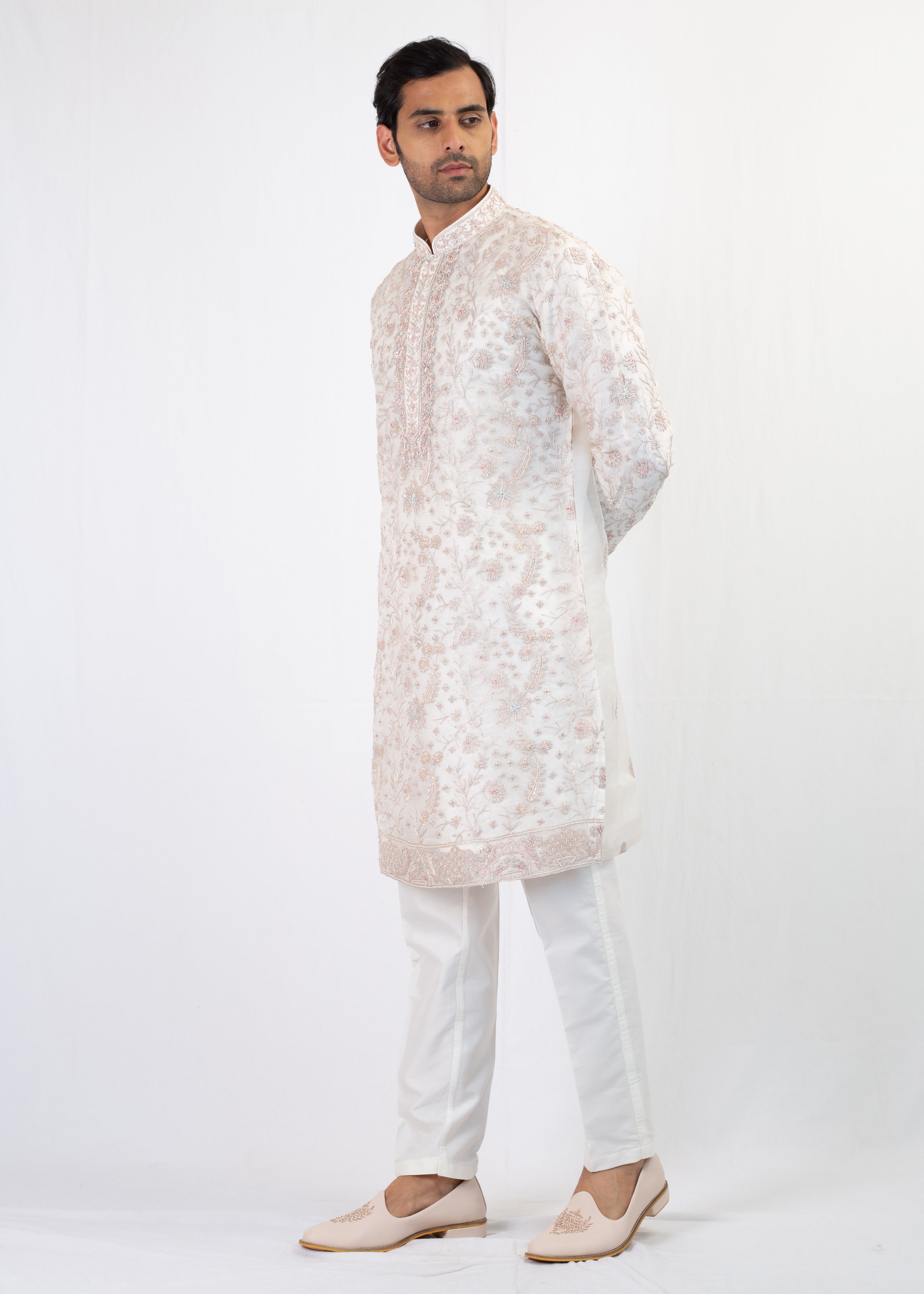 IVORY EMBROIDERY MEN'S KURTA AND TROUSER