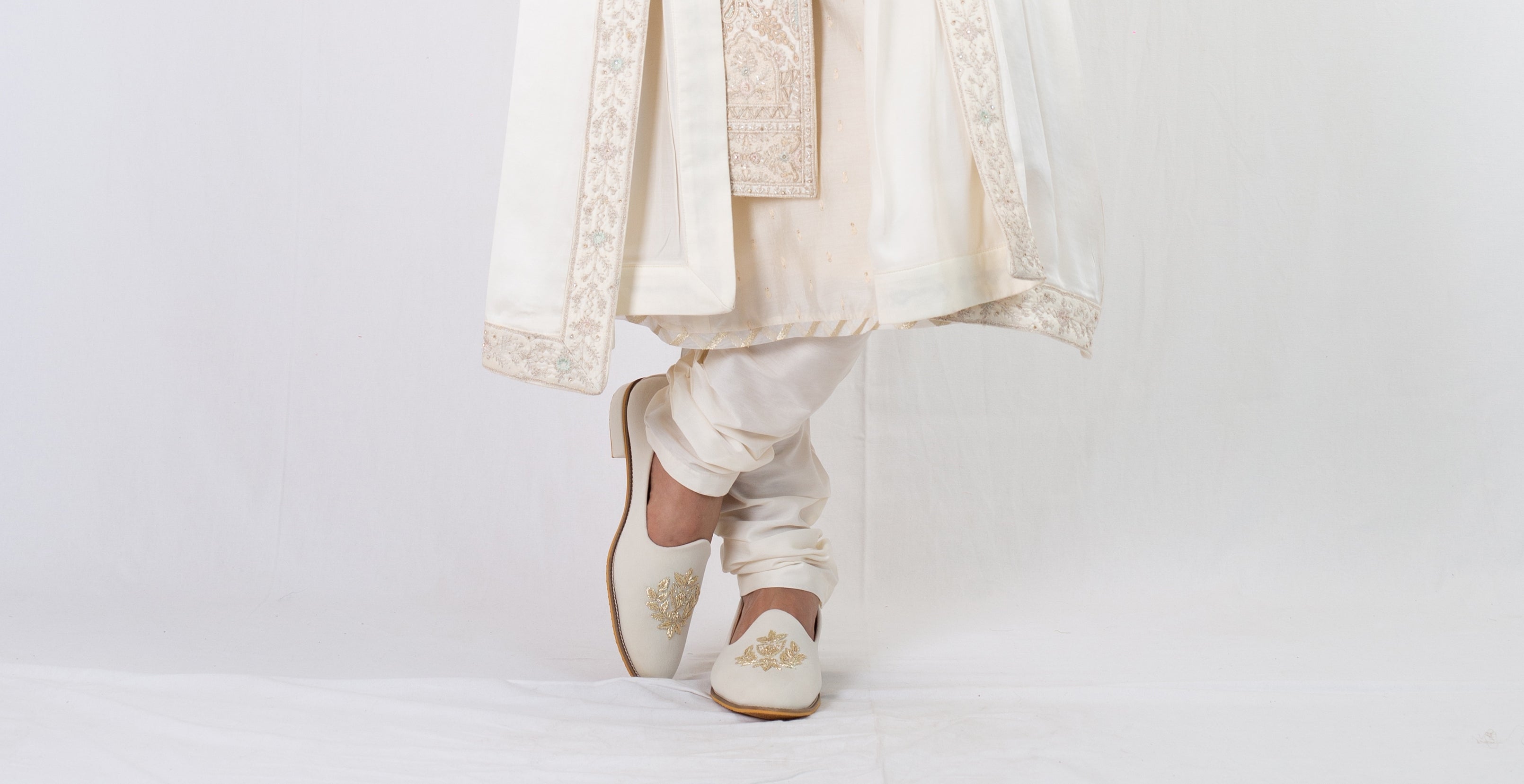 ELEGANT CREAM EMBROIDERY SHERWANI SET