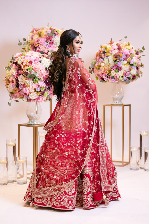 Bridal Ombre baby pink to hot pink to red Lehenga: dupatta